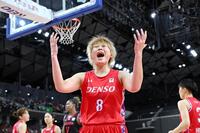 雄たけびを上げる高田真希（Ｗリーグ提供）
