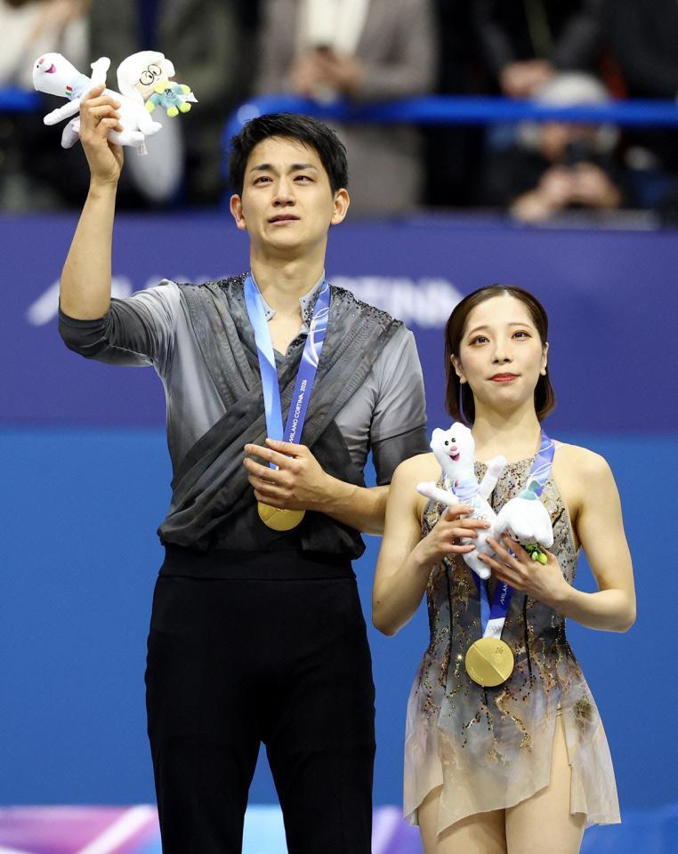 「りくりゅう」こと三浦璃来と木原隆一（提供・ロイター／アフロ）