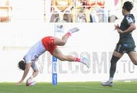 　トヨタ－神戸　後半、トライを決める神戸・上ノ坊＝豊田スタジアム