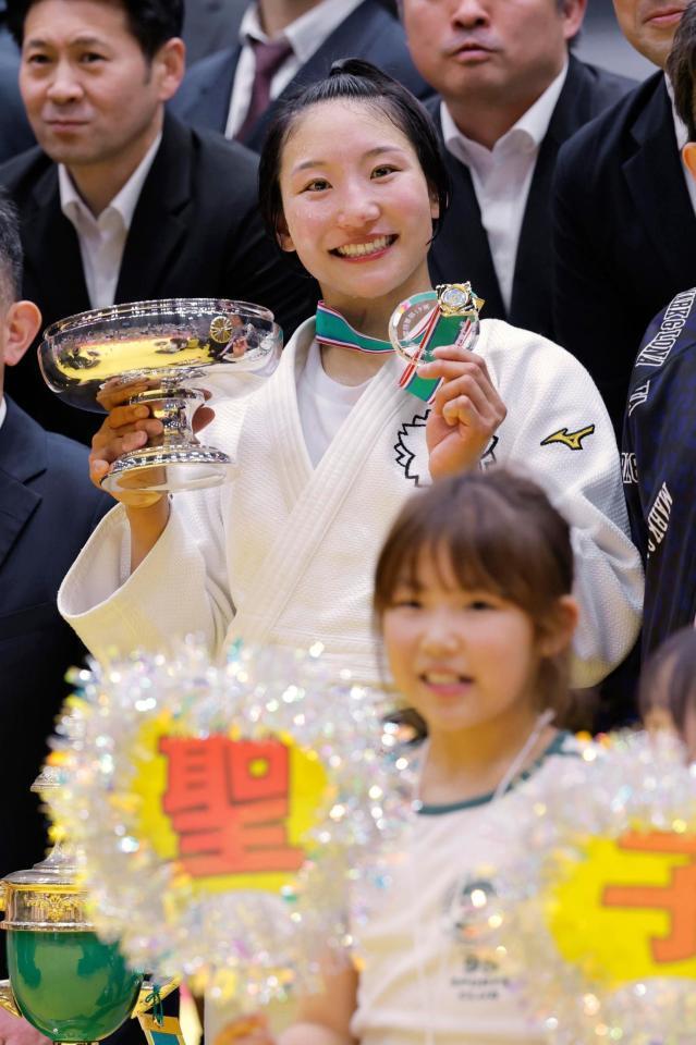 初優勝を果たした渡辺聖子