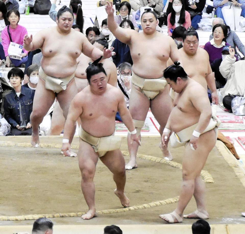 平戸海を押し出す藤ノ川