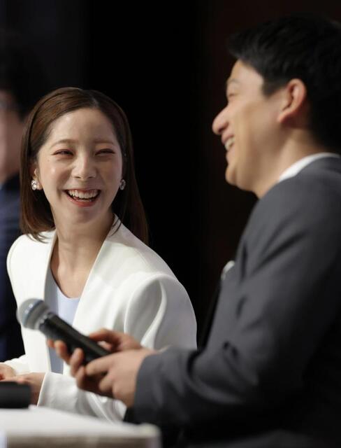 りくりゅう　今後はプロ活動表明も太り気味？三浦は木原の突っ込みに「うるさいな（笑）」　木原「スーツが着られなくなったらどうしよう」