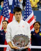 　１４年　全米オープン男子シングルスで準優勝に終わり、悔しそうな顔（共同）