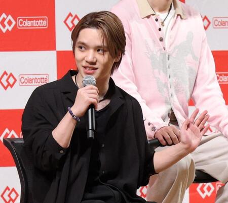 トークする宇野昌磨さん＝大手町プレイスホール＆カンファレンス（撮影・西岡正）