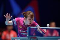 女子準決勝のドイツ戦でプレーする早田ひな＝ロンドン（ＡＰ＝共同）