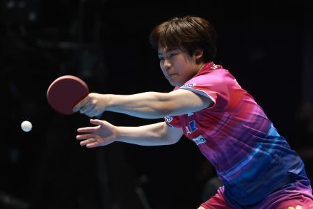 　男子準決勝の台湾戦でプレーする松島輝空＝ロンドン（共同）
