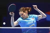 女子決勝の中国戦、第３試合でプレーする橋本帆乃香＝ロンドン（共同）