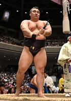 霧島が寄り切りで藤ノ川を下す