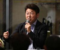 現役時代のエピソードを語る舞の海秀平氏（撮影・佐藤厚）