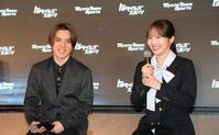 会見する宇野昌磨（左）と本田真凜（撮影・吉澤敬太）
