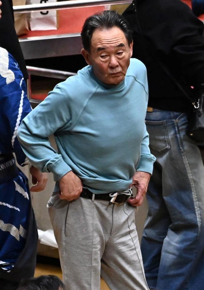 観戦に訪れた東尾修氏（撮影・持木克友）
