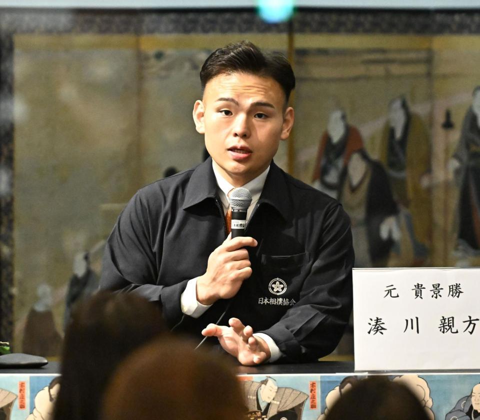 トークショーで弟子たちへの思いを熱く語る元貴景勝の湊川親方（撮影・開出牧）