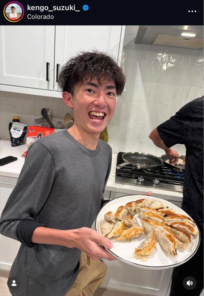 鈴木健吾インスタグラム（ｋｅｎｇｏ＿ｓｕｚｕｋｉ＿）より