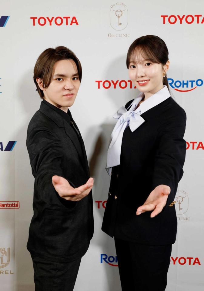 　フィギュアスケートで現役復帰し、アイスダンス挑戦を表明した本田真凜（右）、宇野昌磨組