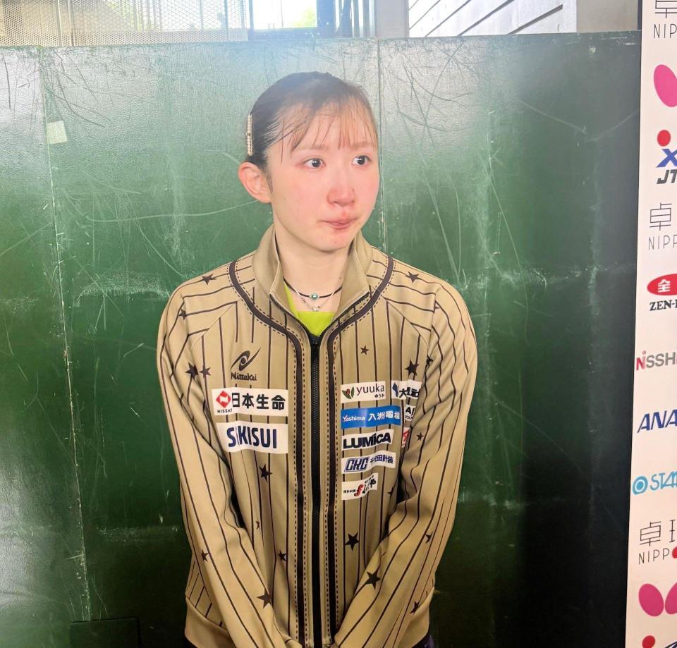 アジア選手権国内予選で準決勝敗退となり悔し涙を浮かべる早田ひな