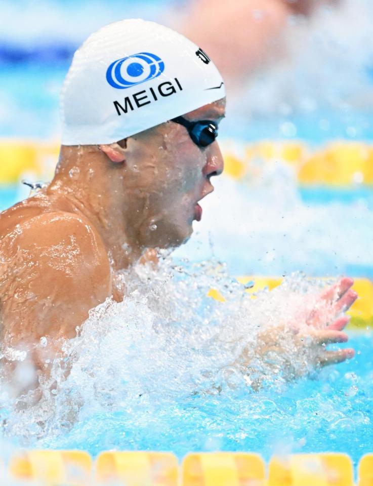 男子５０メートル平泳ぎ決勝　力泳する谷口卓
