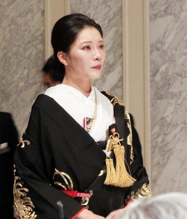 大銀杏を切り落とされる元剣翔を見て涙を流す祐華さん
