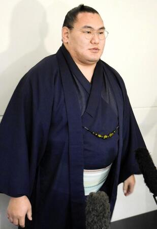 取材に応じる豊昇龍