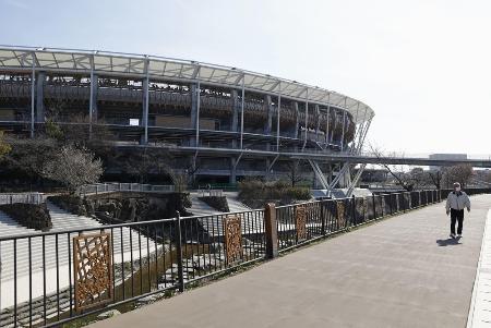 　愛知・名古屋アジア大会のメイン会場「パロマ瑞穂スタジアム」＝３月、名古屋市