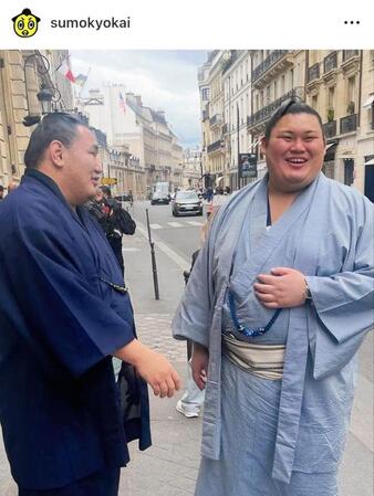 豊昇龍（左）と大の里の両横綱。日本相撲協会の公式インスタグラム＠ｓｕｍｏｋｙｏｋａｉより