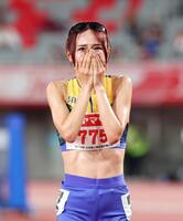 女子５０００メートルで優勝した山本有真