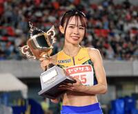 女子５０００メートルで優勝し、愛知・名古屋アジア大会出場を決めた山本有真