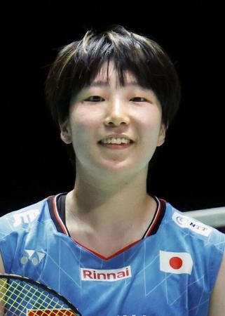 　山口茜