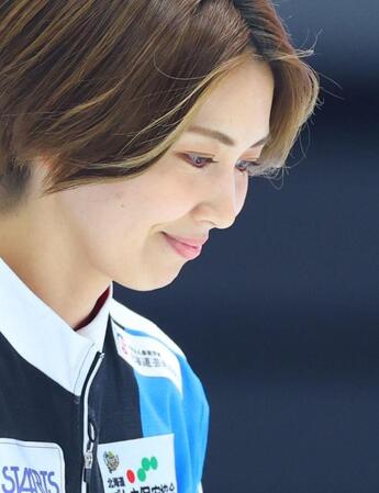 第７エンド、ショットが乱れ、２点を献上したフォルティウス・吉村紗也香（撮影・石井剣太郎）