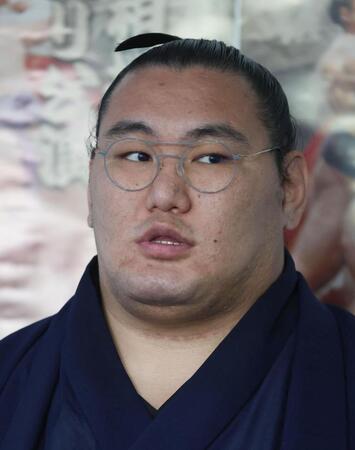 パリ公演を振り返る豊昇龍（撮影・佐々木彰尚）