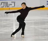 氷上練習を公開した千葉百音（撮影・金居みつよし）