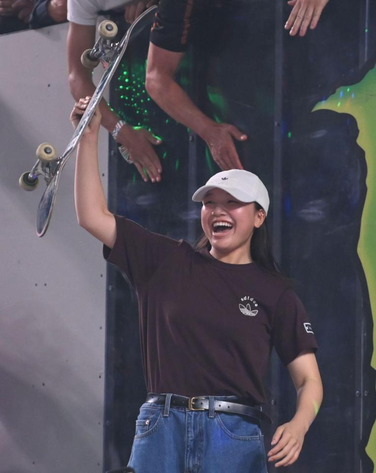 スケードボード女子ストリートベストトリックで優勝した西矢椛（撮影・開出牧）
