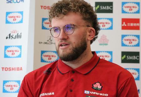 　記者会見するラグビー日本代表のディアンズ主将＝９日、オーストラリア（（Ｃ）ＪＲＦＵ）