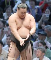 安青錦に上手投げで敗れた豊昇龍
