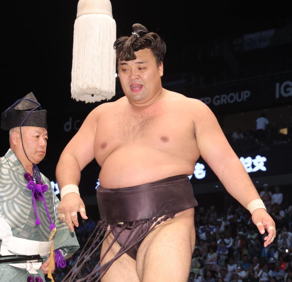 巴戦で敗れた霧島（撮影・佐々木彰尚）