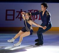 初プロデュースのアイスショーで演技する三浦璃来さんと木原龍一さん（撮影・伊藤笙子）