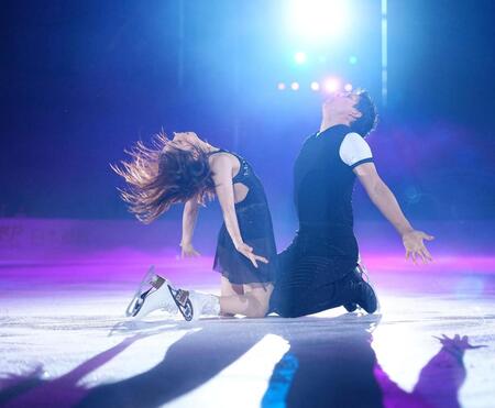 演技する三浦璃来さんと木原龍一さん©ＴＨＥ　ＤＥＳＴＩＮＹ