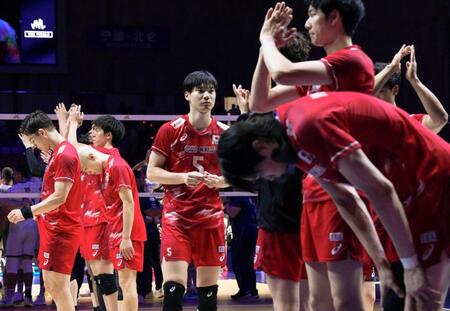 　３位決定戦でスロベニアに敗れた日本（共同）