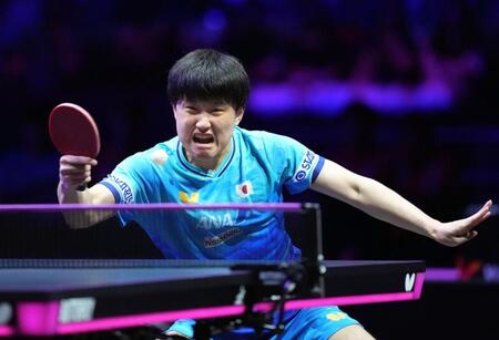男子シングルス準決勝で勝利した張本智和