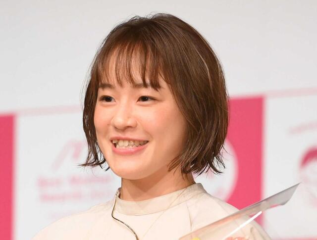 美女金メダリストが衝撃のまわし姿に
