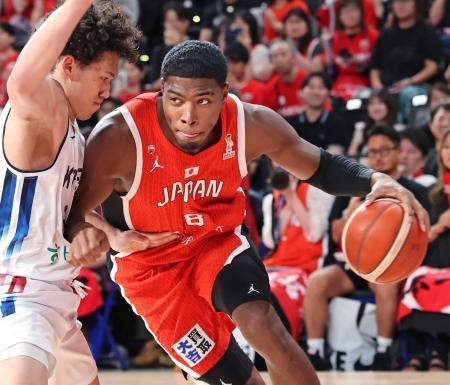 　日本-韓国　第３クオーター、攻め込む八村＝有明アリーナ