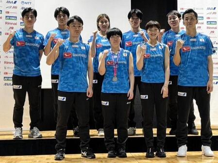 バドミントン世界選手権が行われたインドから帰国した日本代表