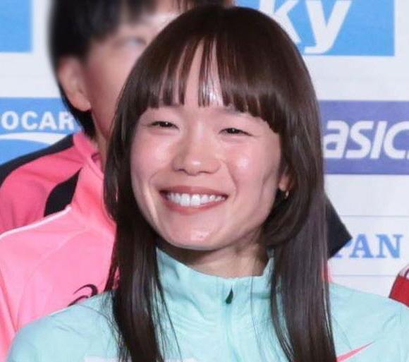 一山麻緒さん