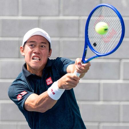 　プレーする錦織圭（ゲッティ＝共同）