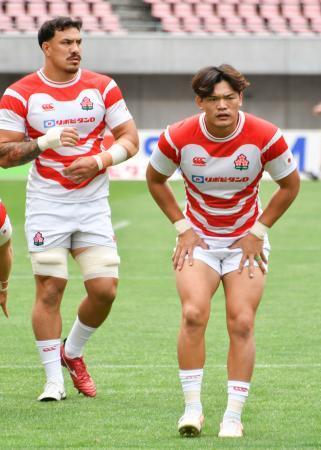 　カナダ戦に向けて前日練習を行った広瀬（右）＝デンカビッグスワンスタジアム