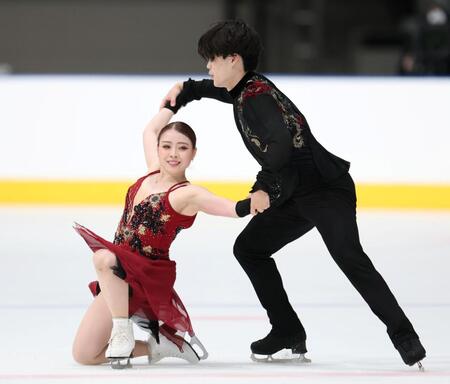 アイスダンスＦＤ、演技する紀平梨花、西山真瑚組（撮影・伊藤笙子）