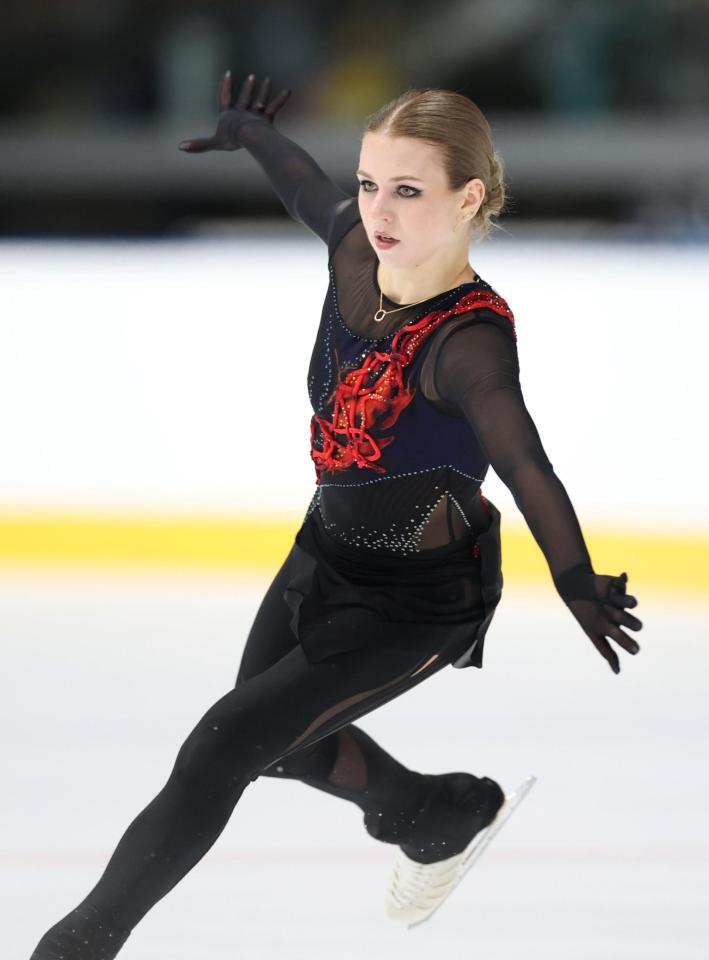女子ＦＳ、演技するアレクサンドラ・イグナトワ（撮影・伊藤笙子）