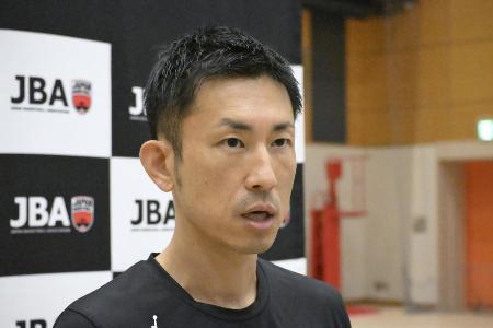 　アジア大会バスケットボール男子日本代表の吉本泰輔監督
