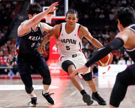 　日本-韓国　第３クオーター、攻め込むハーパー＝ＩＧアリーナ
