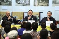 トークショーを行った（右から）佐渡ケ嶽親方、尾車親方、荒磯親方（撮影・棚橋慶太）