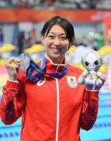 女女子５０メートル平泳ぎで29秒91の日本新記録をマークし銀メダルを獲得した鈴木聡美